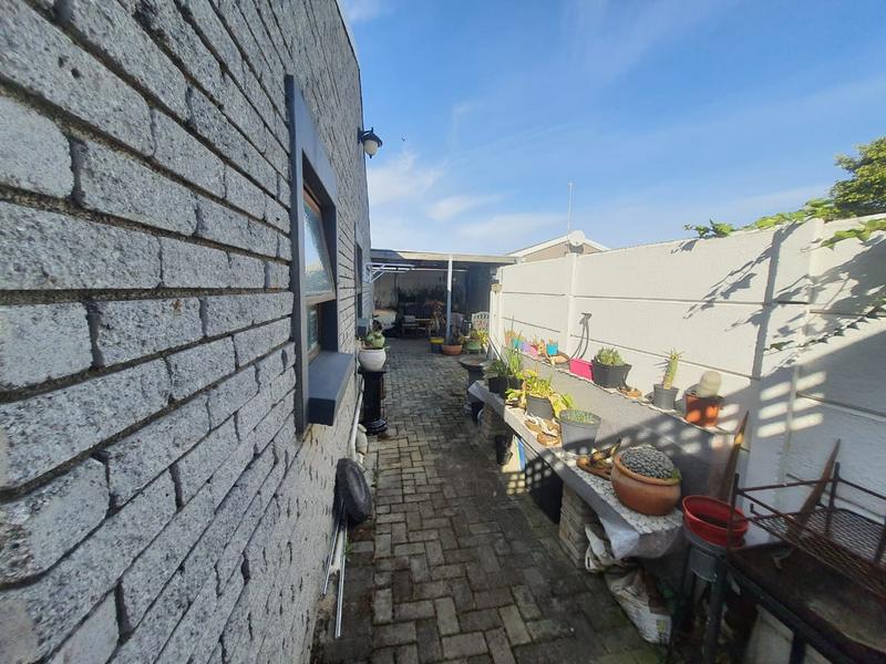 To Let 3 Bedroom Property for Rent in Bonnie Brae Western Cape